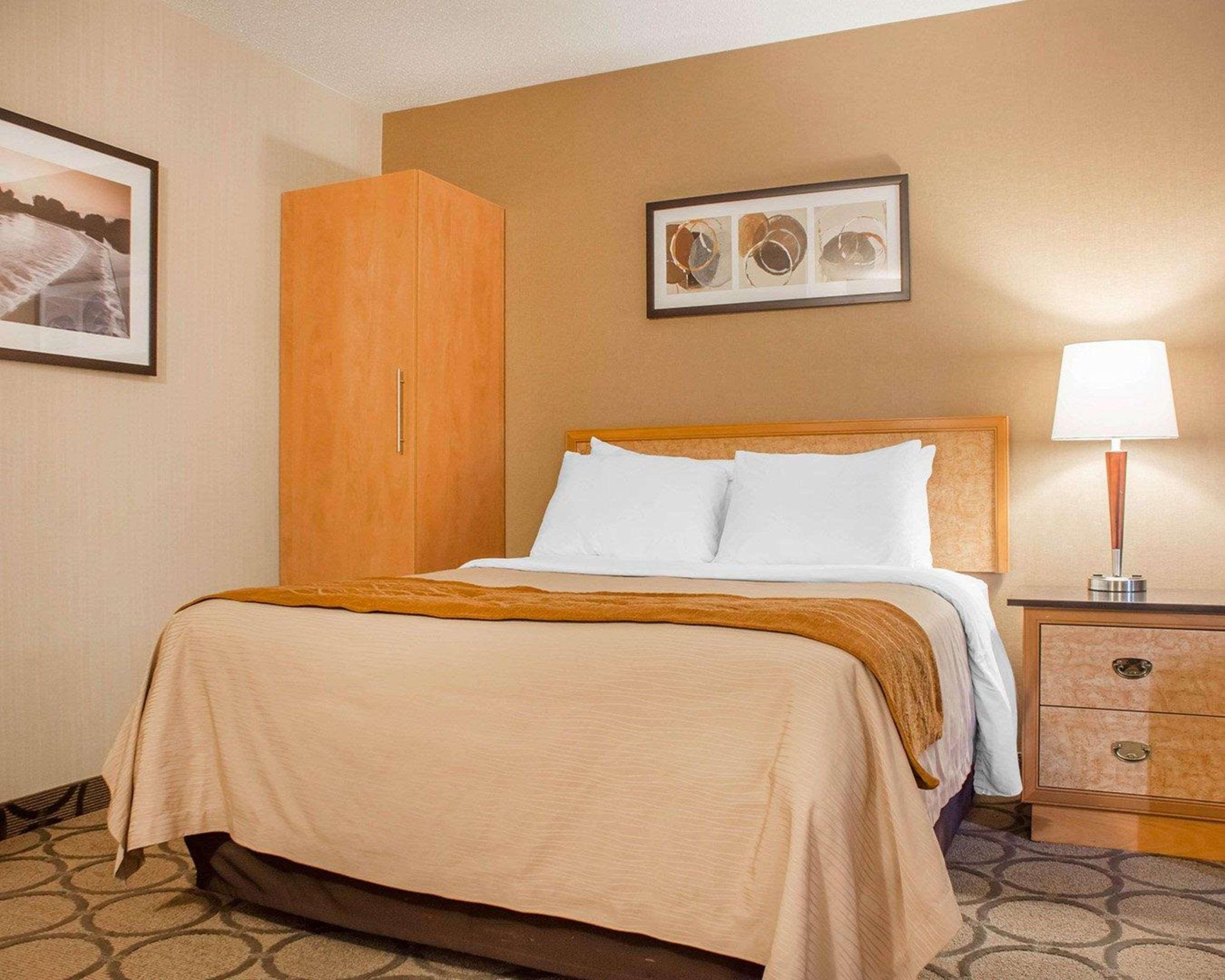 Comfort Inn Brantford Zewnętrze zdjęcie
